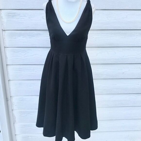 J Crew black V Neck dress. Size 4 - Picture 1 of 5